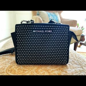 🔥Michael Kors Crossbody bag/clutch❣️